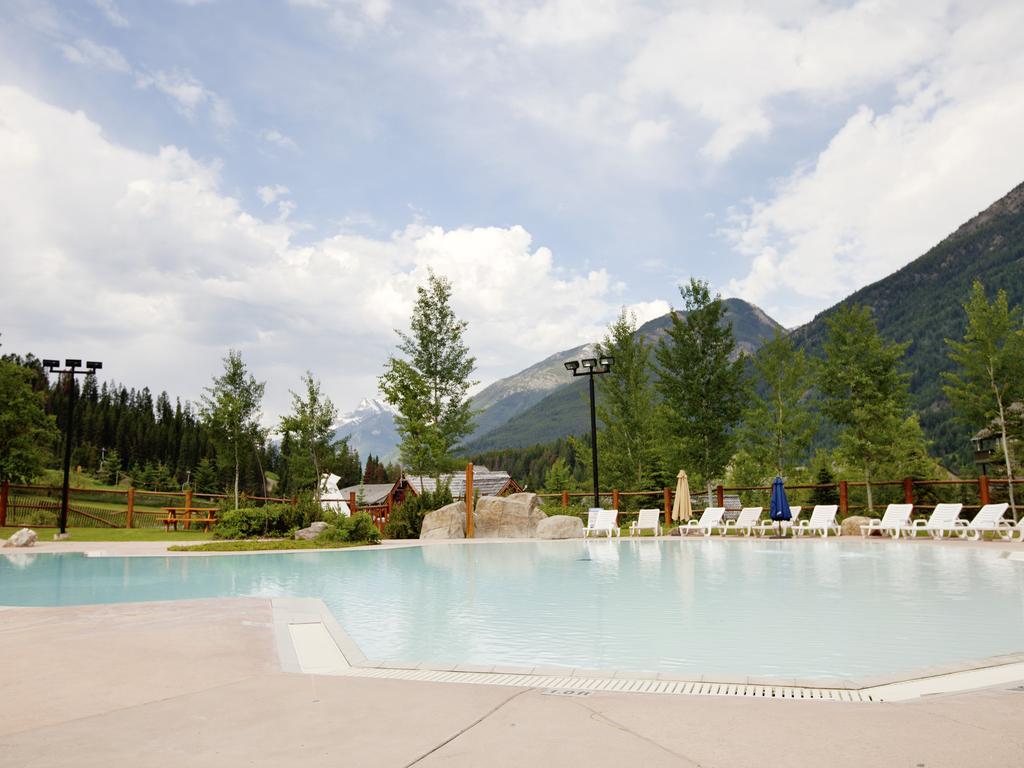 Panorama Mountain Resort - Toby Creek / Horsethief Condos Eksteriør billede